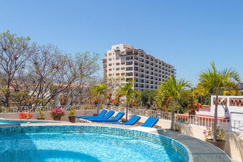 Suites Plaza del Rio image 2